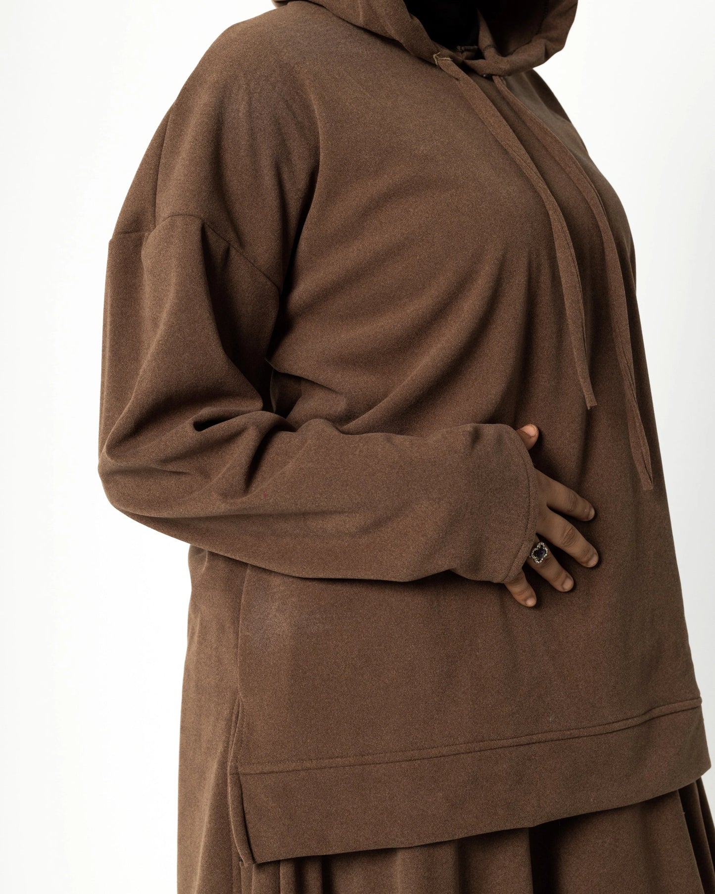 طقم هودي مريح – راحة كاجوال بإطلالة عصرية 