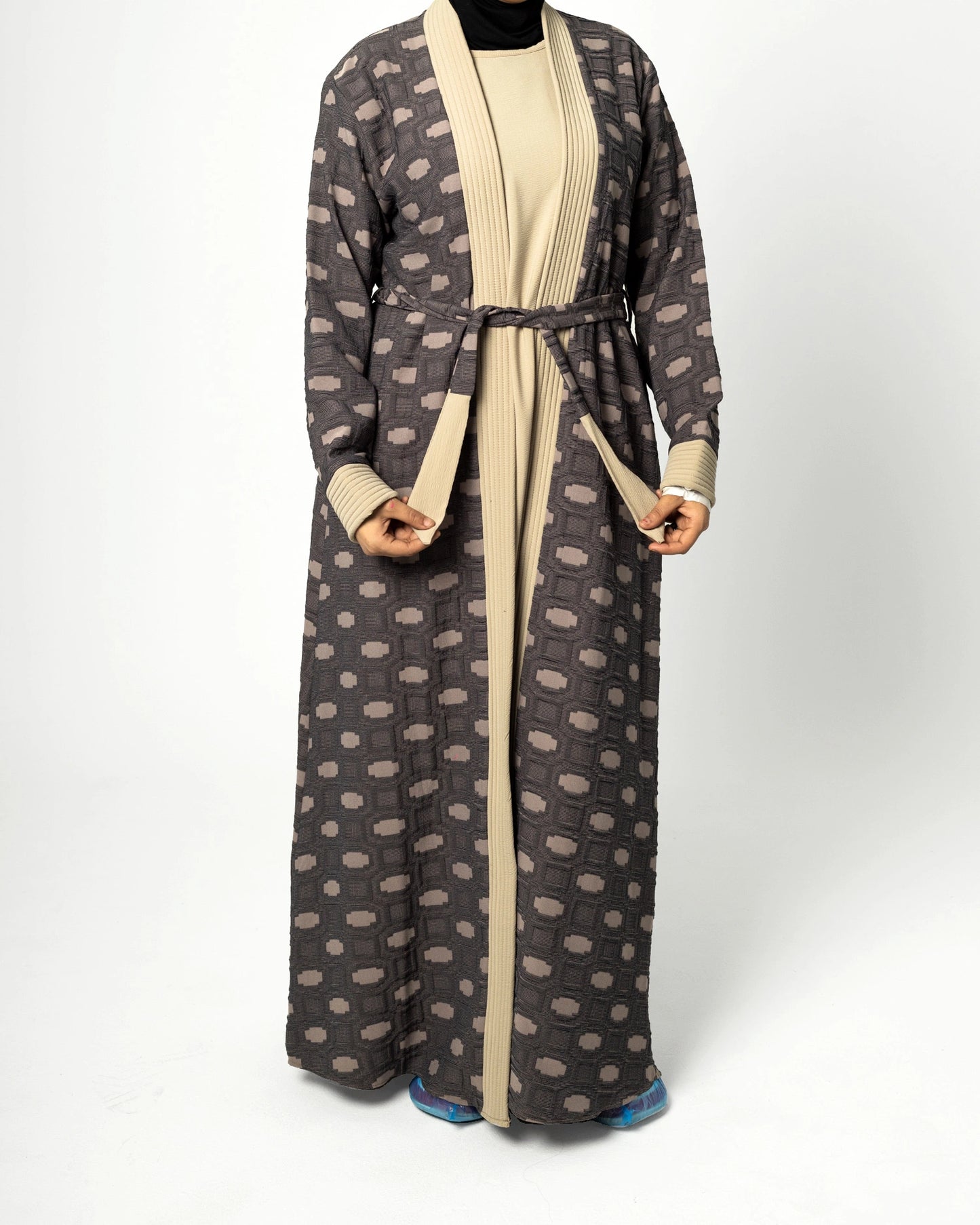 عباية الأناقة