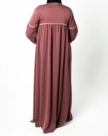 عباية حبيبة المقلم