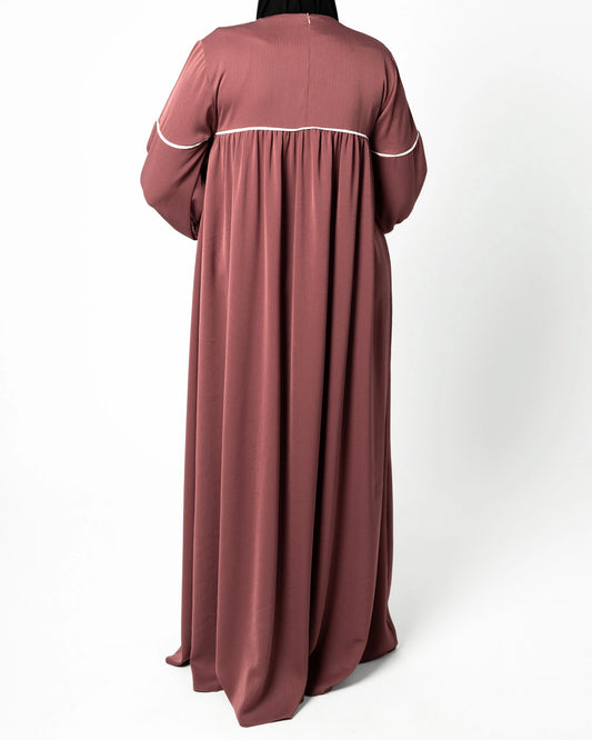 عباية حبيبة المقلم